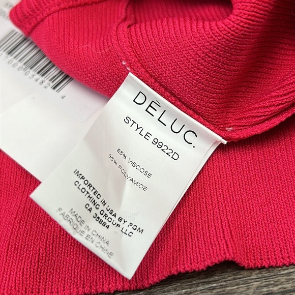 NWT Deluc Women’s Hydrus Top-Fuchsia Size Medium - Picture 5 of 8